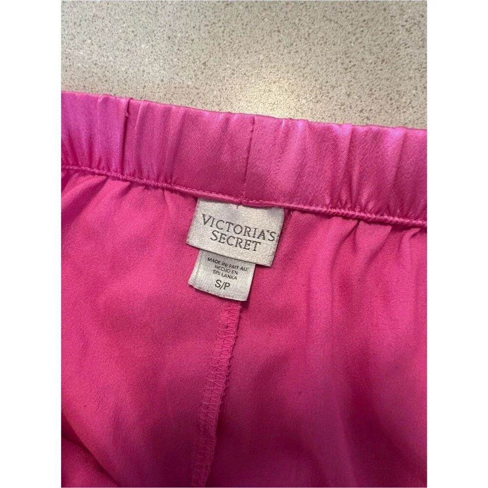 Victorias Secret silky satin